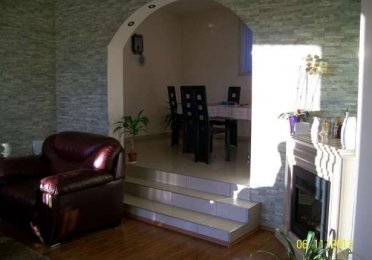 1131920_4_644x461_vand-vila-imobiliare.jpg
