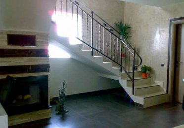 15363811_4_644x461_vand-casa-superfinisata-pt-pretentiosi-in-floresti-imobiliare.jpg