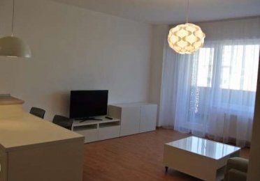 67969864_3_644x461_proprietar-inchiriez-apartament-de-lux-cu-parcare-exterioara-centru-2-camere_rev002.jpg