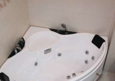 77418930_7_644x461_dau-in-chirie-apartament-cu-2-camere-cartier-buna-ziua-bonjour-.jpg