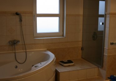 poze casa agentie 024.JPG